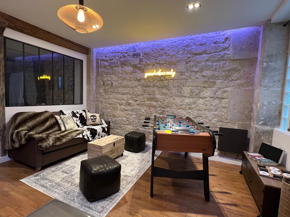 Good Vibes Luxurious Loft In Paris 11Th, With Ac & Table Football Bagian luar foto