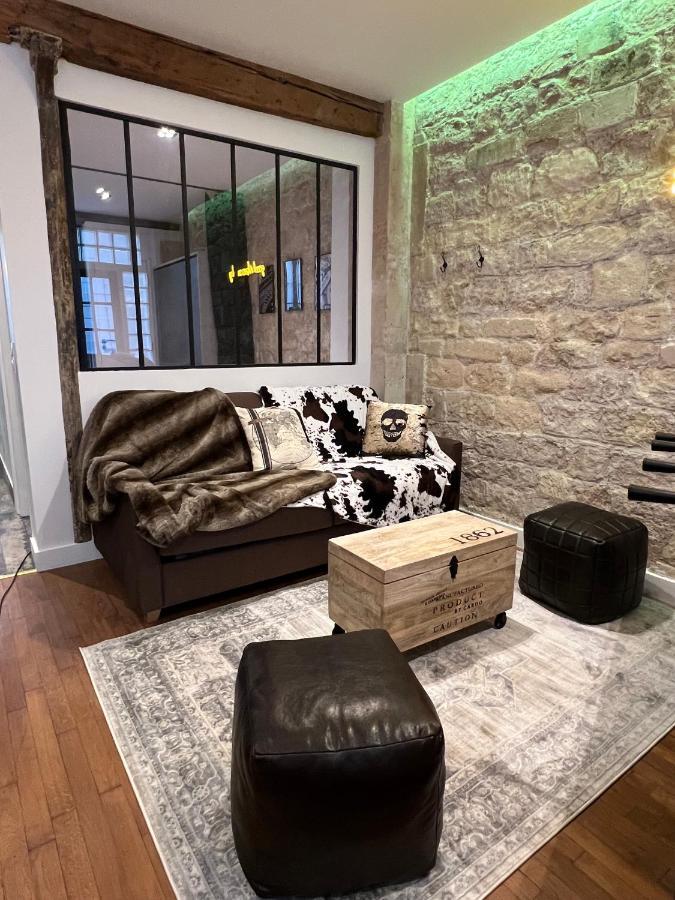 Good Vibes Luxurious Loft In Paris 11Th, With Ac & Table Football Bagian luar foto